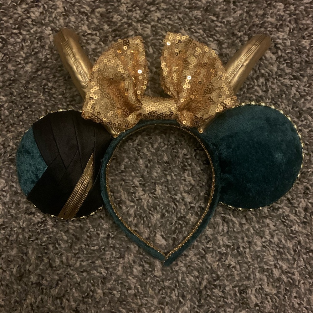 Loki Marvel Disney Ears *brand new*
